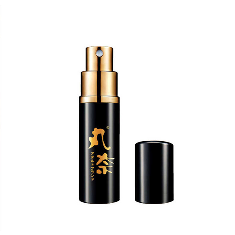 Maruna gold version 10 ml — isolated reference of the gold spray head with the black cap removed.